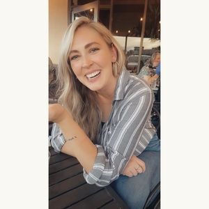 Meet your Posher, Caitlin